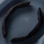 Set 2 ornamente volan finisaj ALCANTARA NEGRU, dimensiune universala - imagine 2